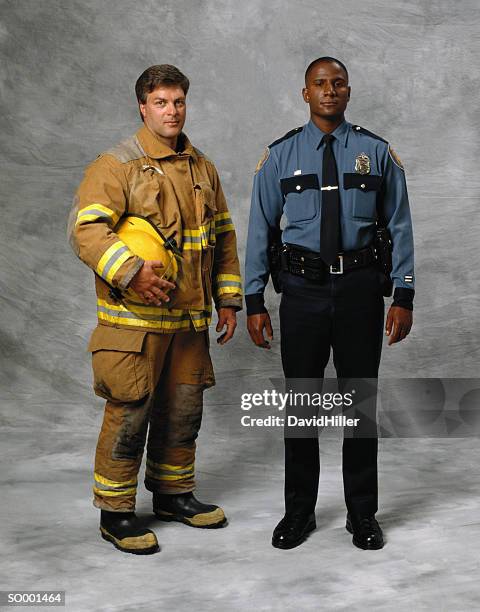 Police Full Body 40,666 Police Full Body Stock Photos, High-Res Pictures, and Images ...
