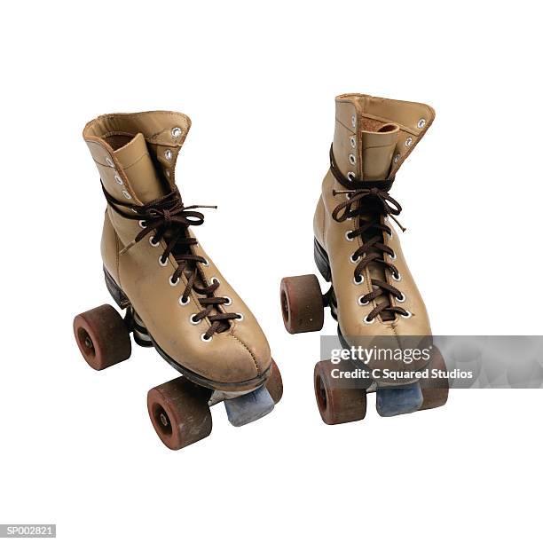 roller skates - roller fotografías e imágenes de stock