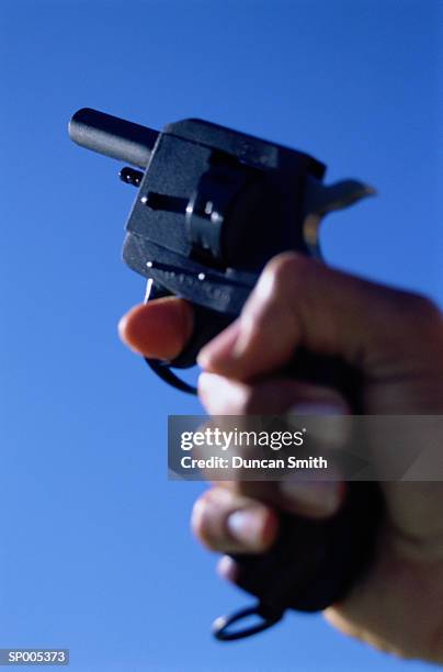 starting gun - startschot stockfoto's en -beelden