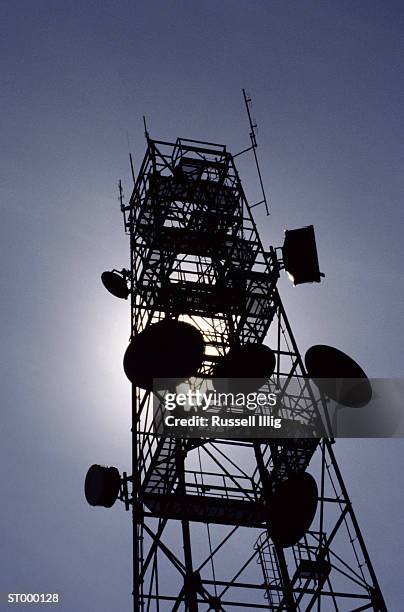 microwave tower - microwave tower stock pictures, royalty-free photos & images