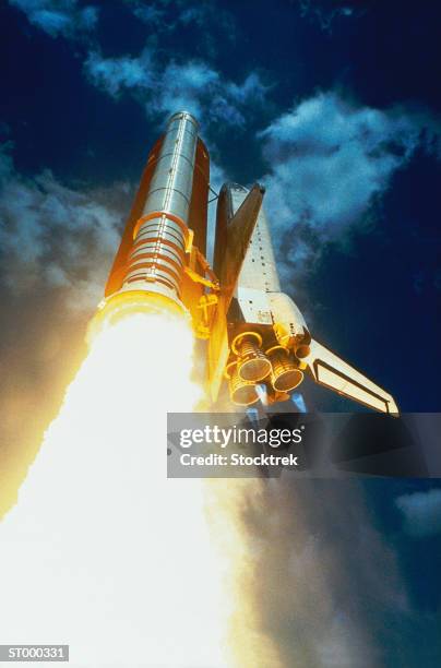 space shuttle launch - first space shuttle launch stock pictures, royalty-free photos & images