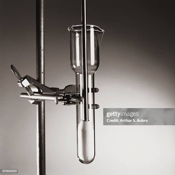 laboratory glassware on clamp stand - stand up ストックフォトと画像