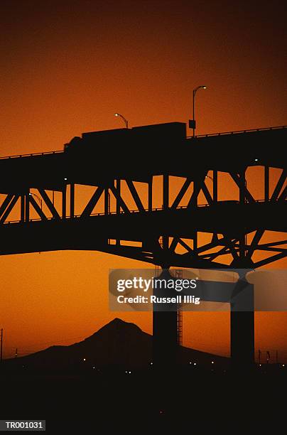 overpass silhouette - swedish royals attend the royal swedish academy of engineering sciences formal gathering stockfoto's en -beelden