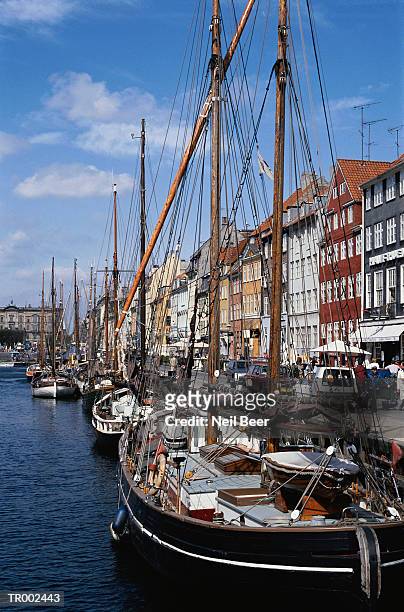boats at nyhaven - oresund region stock pictures, royalty-free photos & images