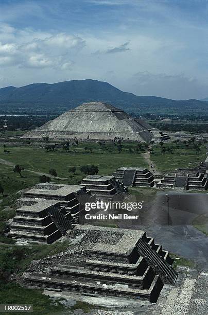 pyramid of the sun at teotihuacan - neil stock pictures, royalty-free photos & images