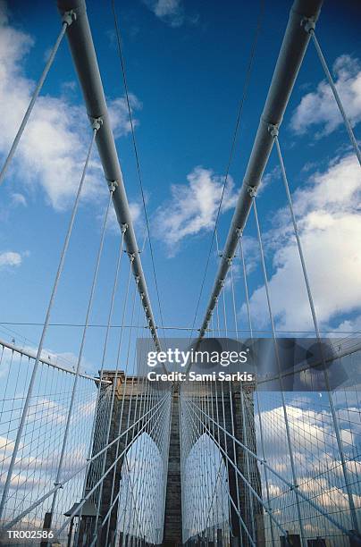 brooklyn bridge detail - burberry and fox searchlight pictures honour the cast and filmmakers of brooklyn stockfoto's en -beelden