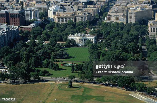 aerial view of white house - kellyanne conway speaks to morning shows from front lawn of white house stockfoto's en -beelden