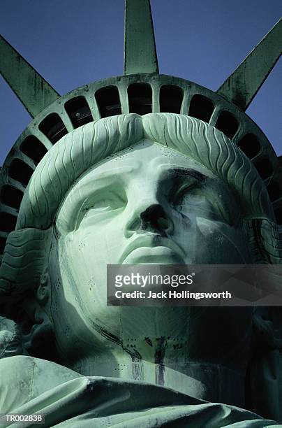 close-up of statue of liberty - national archives foundation honor tom hanks at records of achievement award gala stockfoto's en -beelden