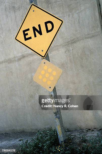 end sign - pharrell williams of n e r d sighting in new york ctiy stockfoto's en -beelden
