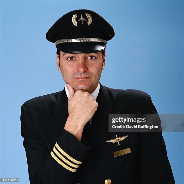 airline pilot - uniform cap imagens e fotografias de stock