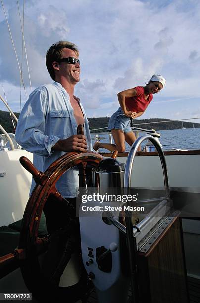 sailing - parte del barco fotografías e imágenes de stock