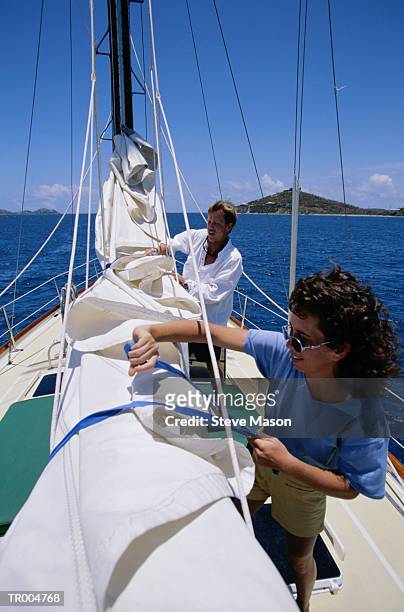 sailing couple - 西インド諸島 リーワード諸島 ストックフォトと画像