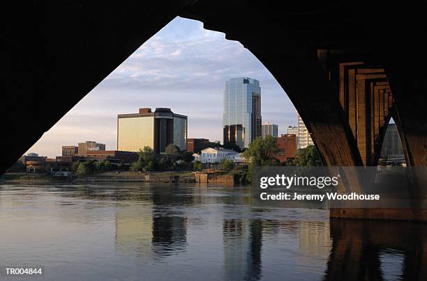 little rock skyline - rock ストックフォトと画像