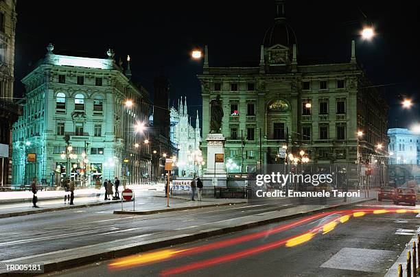 milan, italy - vehicle light stockfoto's en -beelden