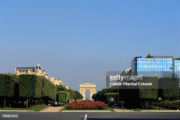arc de triomphe - paris rive droite photos et images de collection