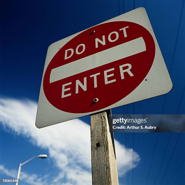 do not enter sign - restricted area sign stock-fotos und bilder