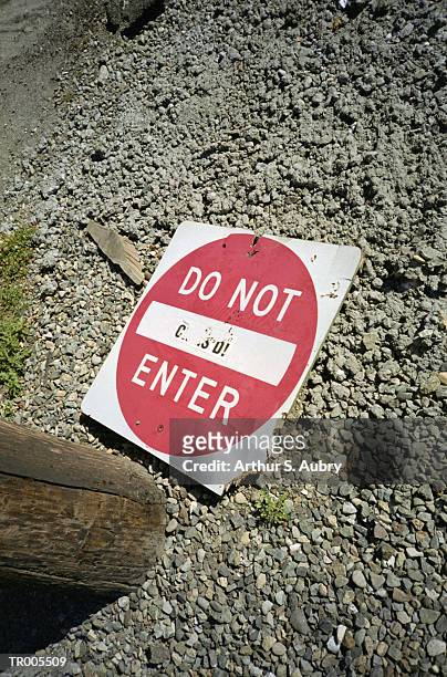 do not enter road sign - restricted area sign stock-fotos und bilder