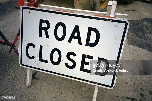 road closed sign - pope francis addresses joint meeting of u s congress stockfoto's en -beelden