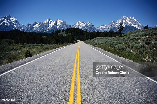 road to grand tetons - the cinema society with lands end host a screening of open road films mothers day after party stockfoto's en -beelden