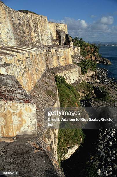 fortress in san juan - greater antilles fotografías e imágenes de stock