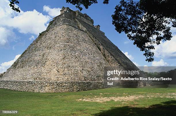 uxmal - latin american civilizations stock pictures, royalty-free photos & images