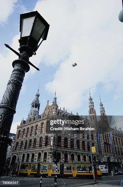 electric train in amsterdam - north holland stock pictures, royalty-free photos & images