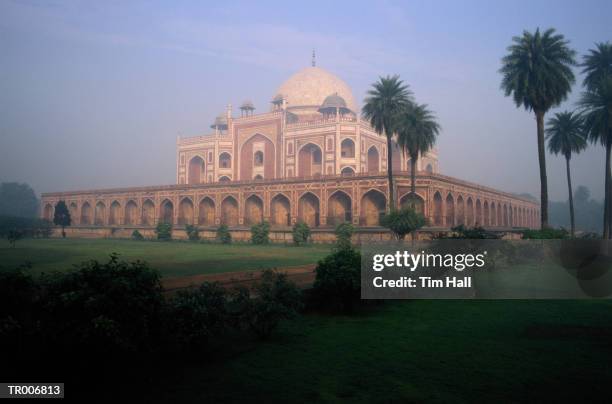 humayan's tomb - humayun's tomb stock pictures, royalty-free photos & images