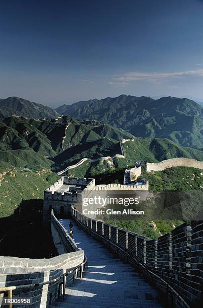 the great wall of china - german foreign minister gabriel meets foreign minister of china stockfoto's en -beelden