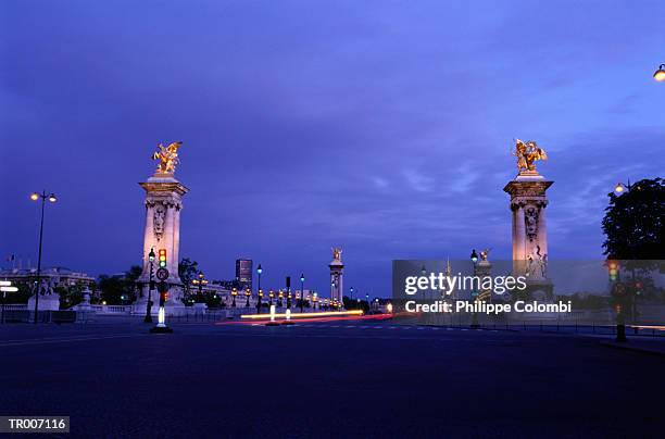 pont alexandre iii in paris, france - paris rive droite photos et images de collection