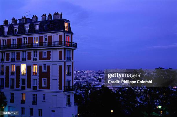 paris cityscape from montmartre - french far right national front president marine le pen delivers a speech after the results of france regional elections stockfoto's en -beelden