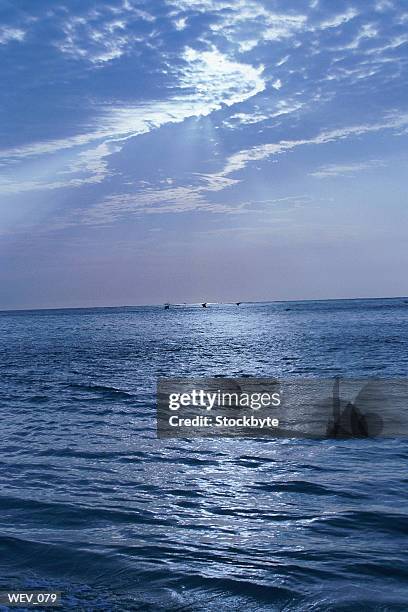 ocean view with cirrus clouds in sky - official visit of grand duc henri of luxembourg and grande duchesse maria teresa of luxembourg day two stockfoto's en -beelden