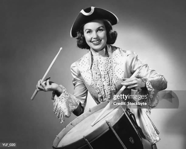 woman dressed as drummer from american revolution - from to stock pictures, royalty-free photos & images