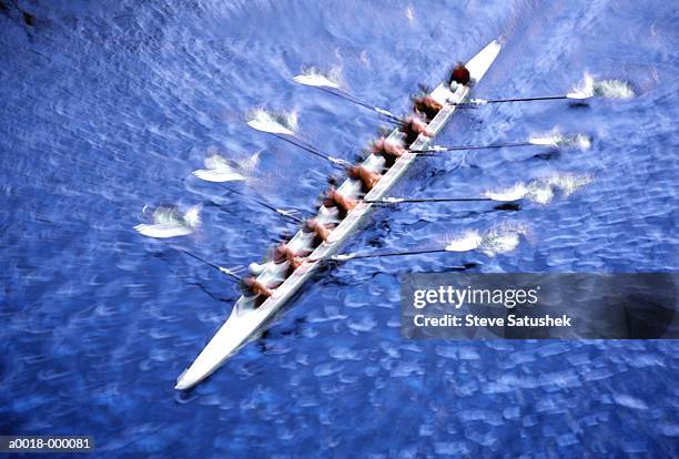 team rowing - remo de competición fotografías e imágenes de stock