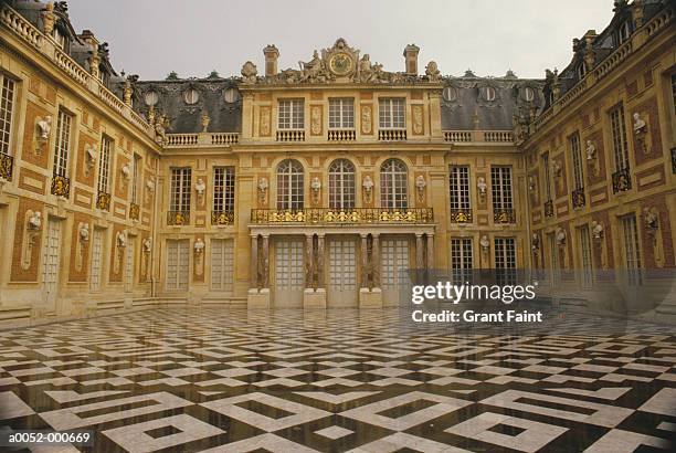 Marble Court At Versailles, 照片檔