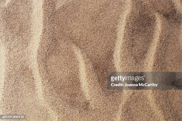 desert sand patterns - sabbia foto e immagini stock