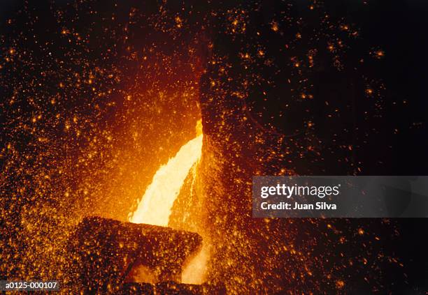 pouring molten steel - steel mill stock pictures, royalty-free photos & images