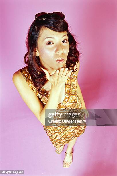 portrait of a young woman posing, high angle view - henry stock pictures, royalty-free photos & images