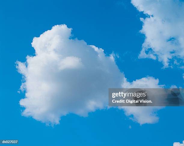 puffy cumulus cloud - altocumulus stock pictures, royalty-free photos & images