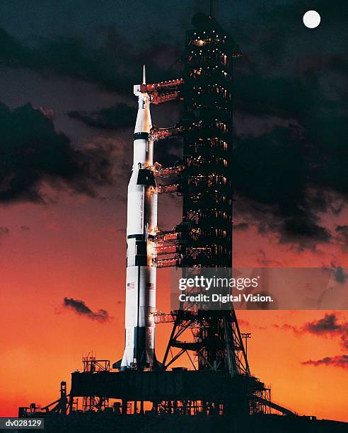 apollo 4 at kennedy space center - antiker gott stock-grafiken, -clipart, -cartoons und -symbole