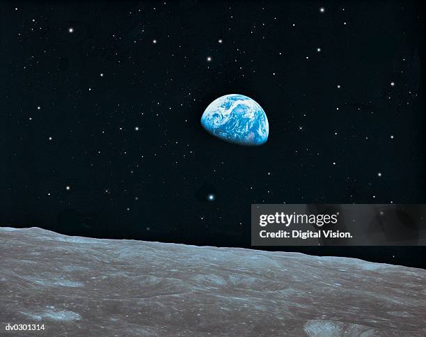 earth and lunar surface - moon horizon stock-fotos und bilder