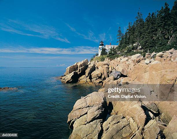 bass harbor lighthouse, acadia national park, maine, usa - マウントデザート島 ストックフォトと画像