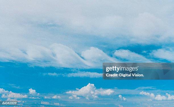 clouds - kelvin helmholtz waves - altocumulus stock pictures, royalty-free photos & images