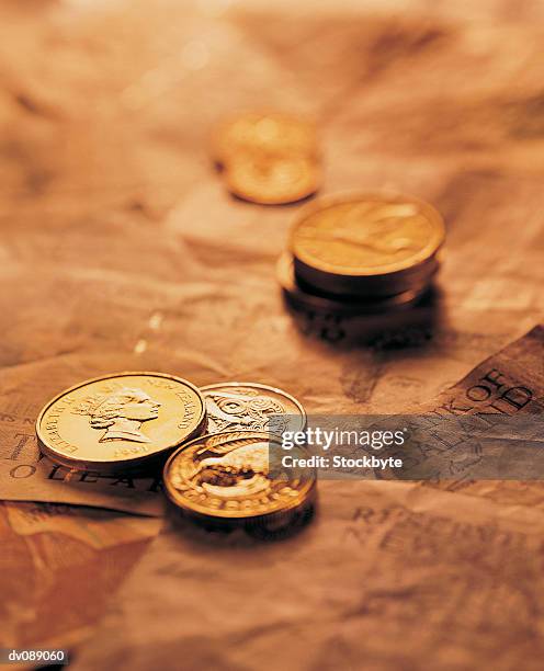 new zealand notes and coins - new zealand money stockfoto's en -beelden