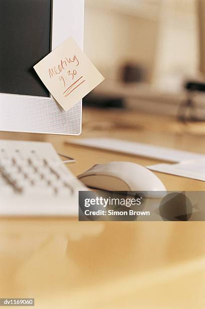 repositional note on a computer monitor in an office - sticky-notes-covering-computer-monitor stock pictures, royalty-free photos & images