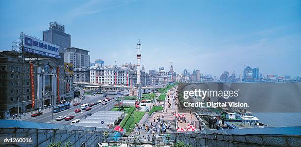 the bund on the huangpu river, shanghai, china - distrito de huangpu - fotografias e filmes do acervo