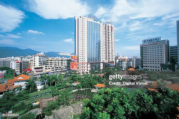 cityscape, longgang, shenzhen, guangdong province, china - son la province fotografías e imágenes de stock