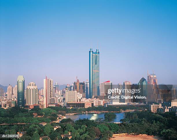 diwang building on shenzhen skyline, guangdong province, china - son la province fotografías e imágenes de stock