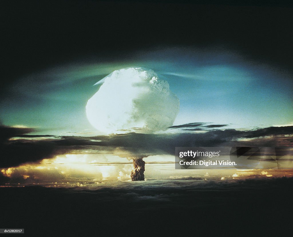 Nuclear Bomb Test, Bikini atoll and Enewetak, October 21 1952