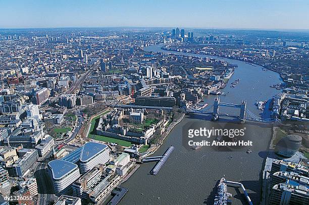 aerial view of the river thames and tower bridge, london, united kingdom - hms belfast fotografías e imágenes de stock