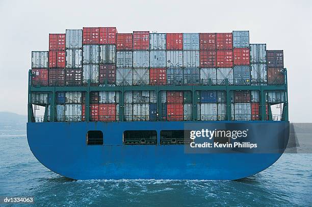 Container Ship Close Up Photos and Premium High Res Pictures - Getty Images